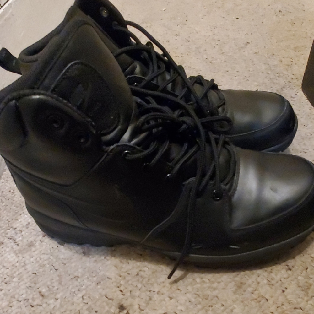 Nike boots